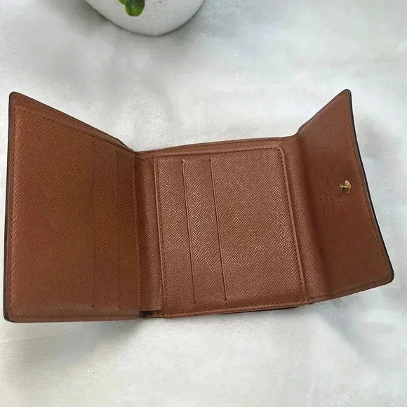 Louis Vuitton Elise Wallet Monogram Canvas - Picture 5 of 11